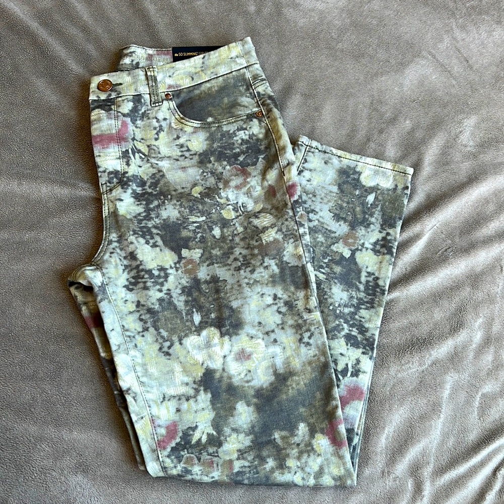 Chicos Ankle Pants